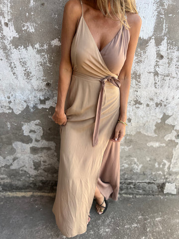 Dame Neckholder Maxi kjole med asymmetrisk fald Stilla