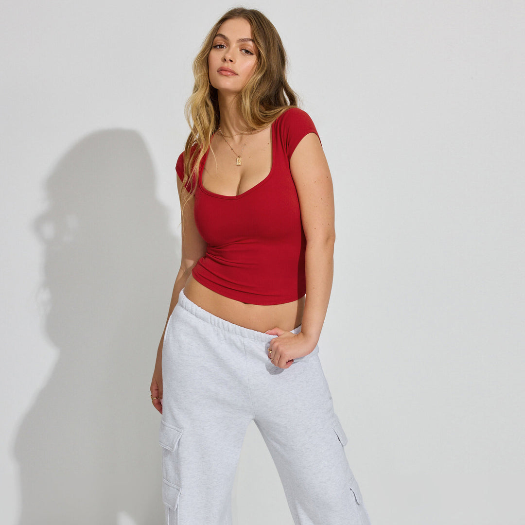 Dame figursyet Crop-Top med rund halsudskæring og blød ribstruktur Stilla