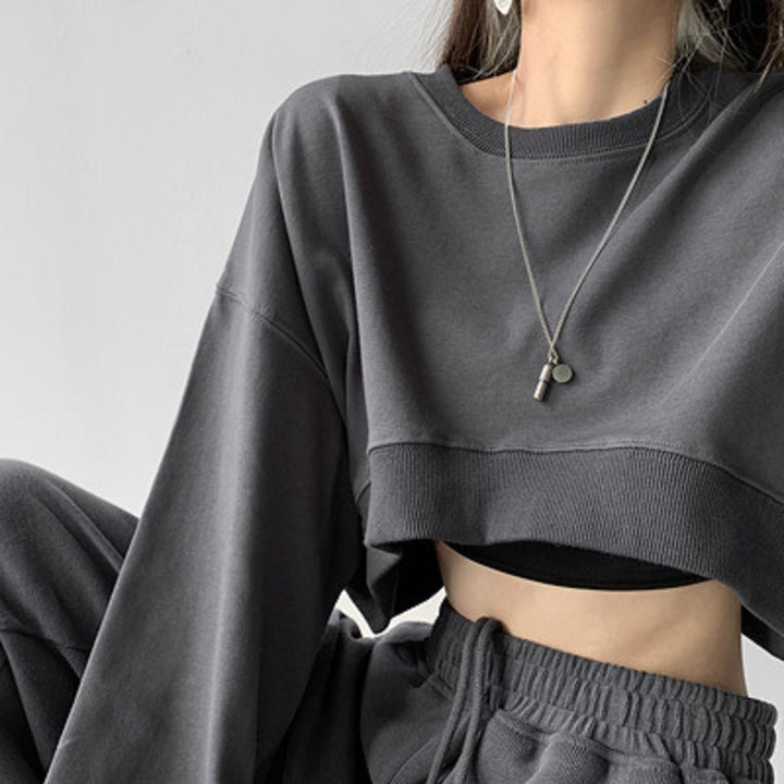 Kvinders afslappede crop sweatshirt med løse ærmer og moderne snit