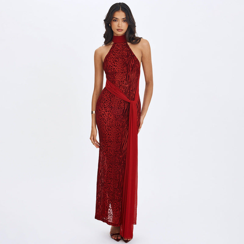 Damen Maxikleid mit aufregendem Wickeldesign und elegantem Halterkragen Skovae