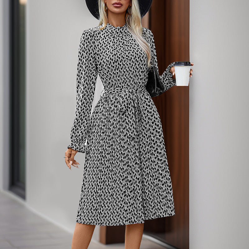 Dame Floral Print Midi Kjole med Taljering Stilla
