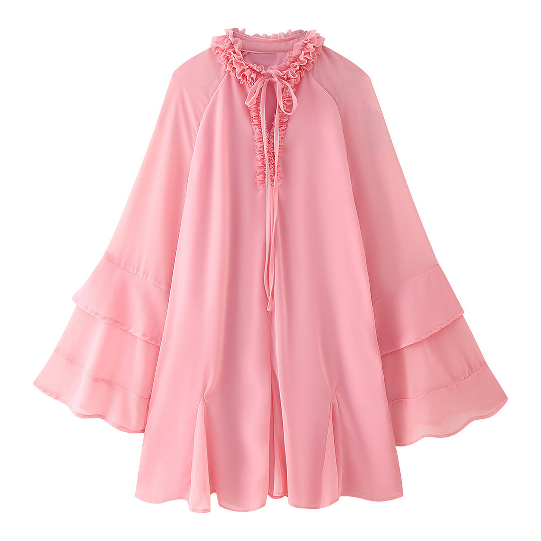Femme Flowing Cape Bluse med Rynket Udsnit og Klokkeærmer Stilla