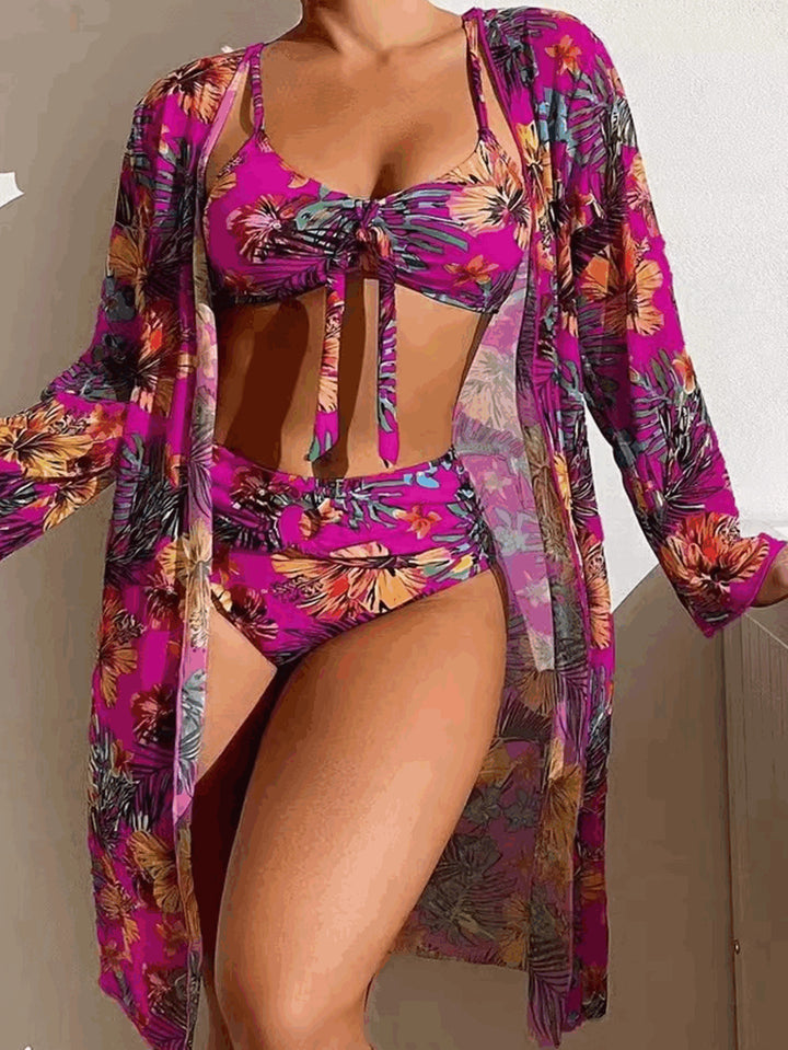 Dame Bikini-sæt med blomsterdesign og elegant cover-up Stilla