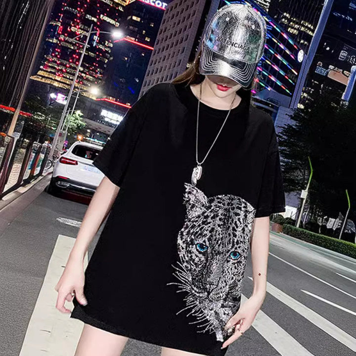 Dame T-shirt med unikt panterdesign og funklende rhinsten Stilla