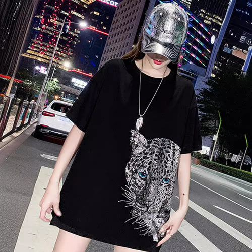 Dame T-shirt med unikt panterdesign og funklende rhinsten Stilla