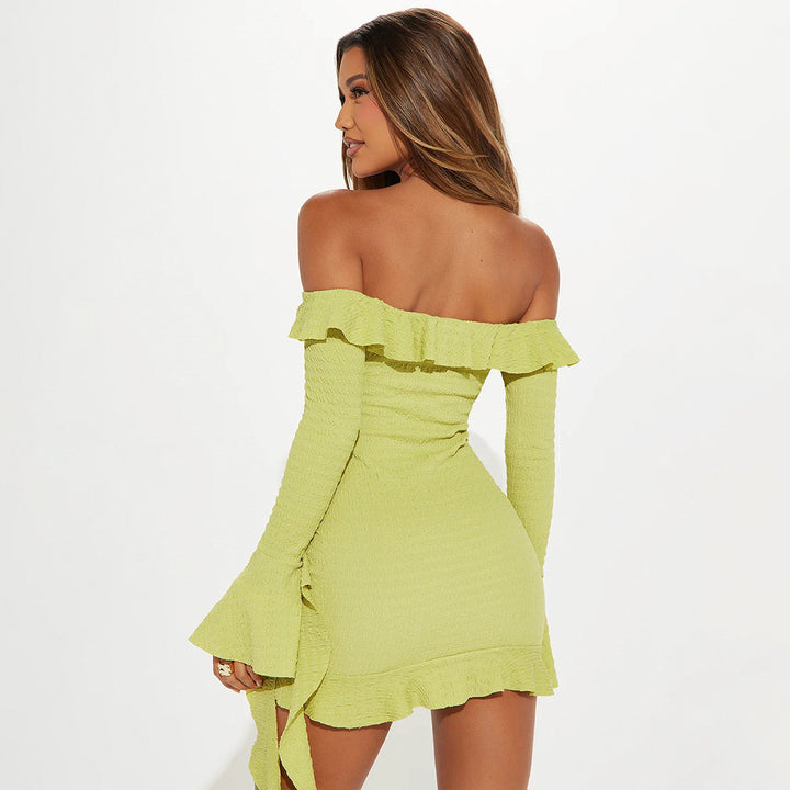 Dame Off-Shoulder Minikjole med rynkedetaljer og elegant snit Stilla