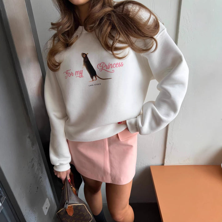 Kvinder sweatshirt med originalt dyremotiv og unik skrift Stilla