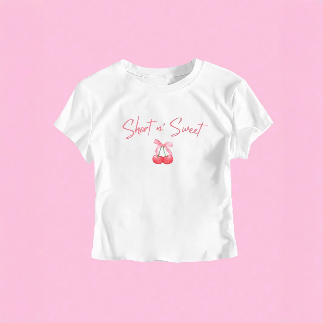 Dame T-shirt med kunstnerisk statement-tryk og tætsiddende snit Skovae