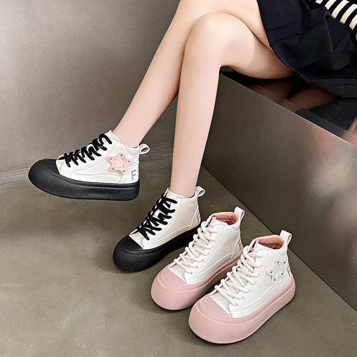 Dame High-Top Sneakers med robust sålprofil og stilfuldt detalje Stilla