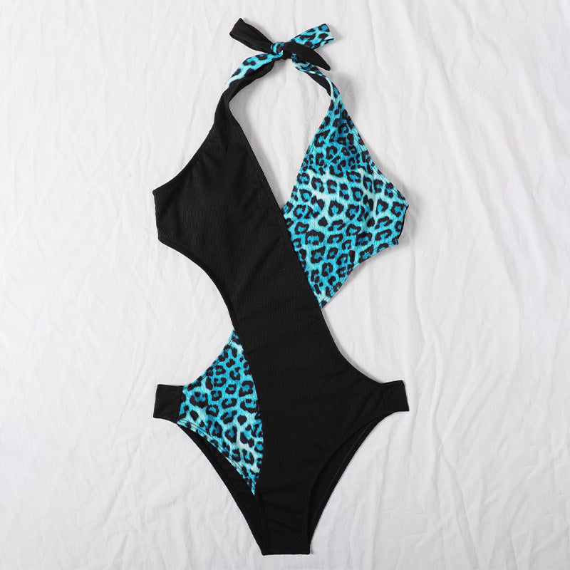 Dame One-piece badedragt med innovativt cut-out-design og luksuriøst leopardmønster Skovae