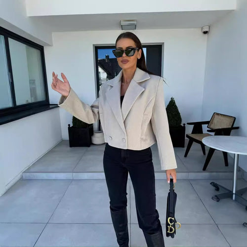 Dame moderigtig Cropped Blazer med dobbelte knapstolper og struktureret stof Stilla