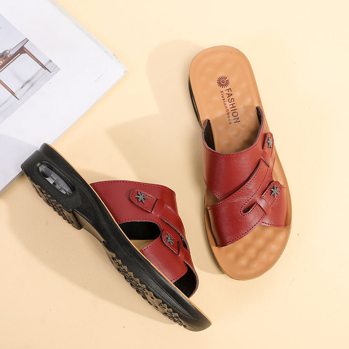 Femme justerbare komfort-sandaler med dekorativt spænde-detalje Stilla