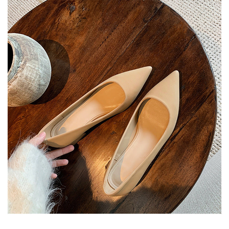 Dame spids Slip-On Ballerinas med elegant udskæringsdesign Stilla