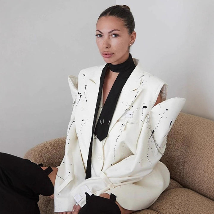 Dame størrelser blazer med kreative designelementer Stilla