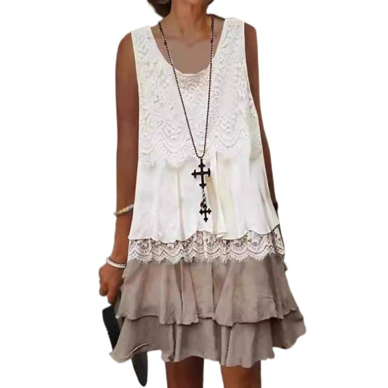Dame afslappet strandkjole med spidsdekoration og voluminos prydelinning Skovae