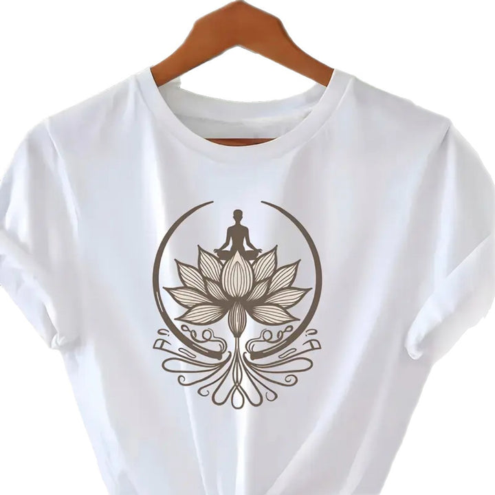 Dame T-Shirt med inspirerende Lotus-design og meditativ silhuet Stilla