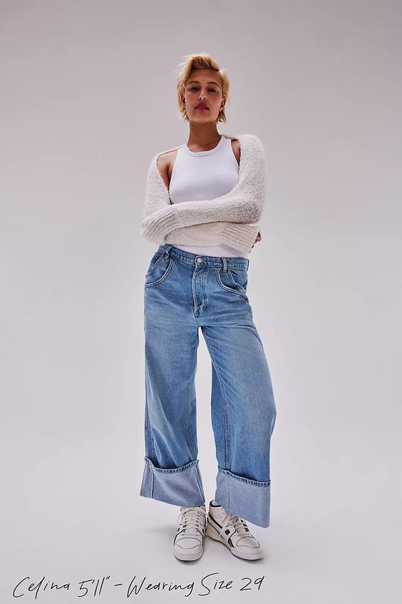 Dame Løst skåret jeans med moderne kant og afslappet pasform Stilla