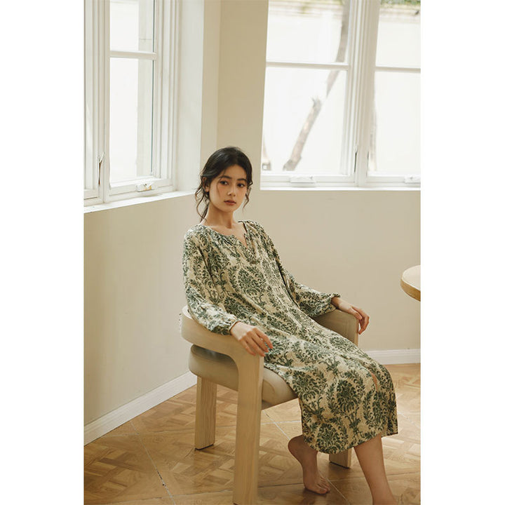 Dame Maxi-kjole med floralt design Stilla