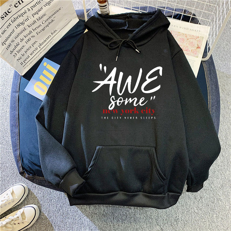 Kvindernes hoodie med stilfuld New York skrifttype Skovae