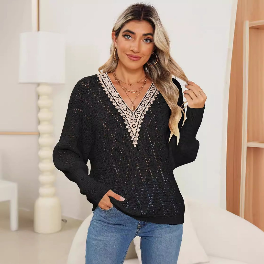 Dame let strikket pullover med elegant V-udskæring og dekorativt hulmønster Stilla