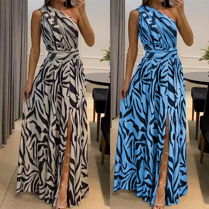 Dame Maxikjole med asymmetrisk design og sidelæg Stilla