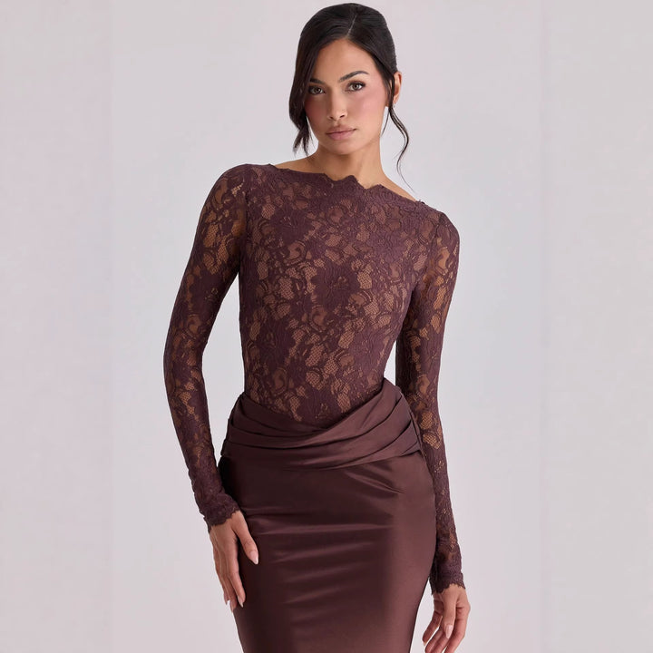 Damer Elegant spids top med flydende satin kjole Skovae