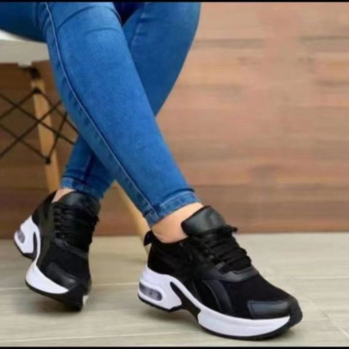 Dame sneakers med moderne dæmpningsteknologi og åndbart overmateriale Stilla