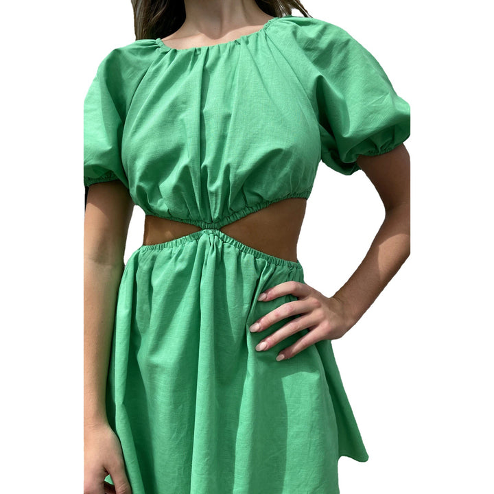 Damer sommerkjole med cut-out og puffærmer Stilla