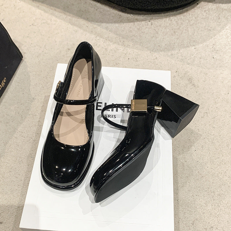 Dame Elegante Mary Jane Pumps med blokhæle og moderne rem Stilla