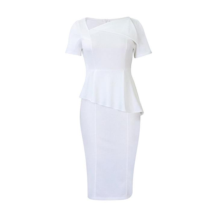 Dame figurtilpasset kjole med struktureret peplum og elegant rund halsudskæring Stilla