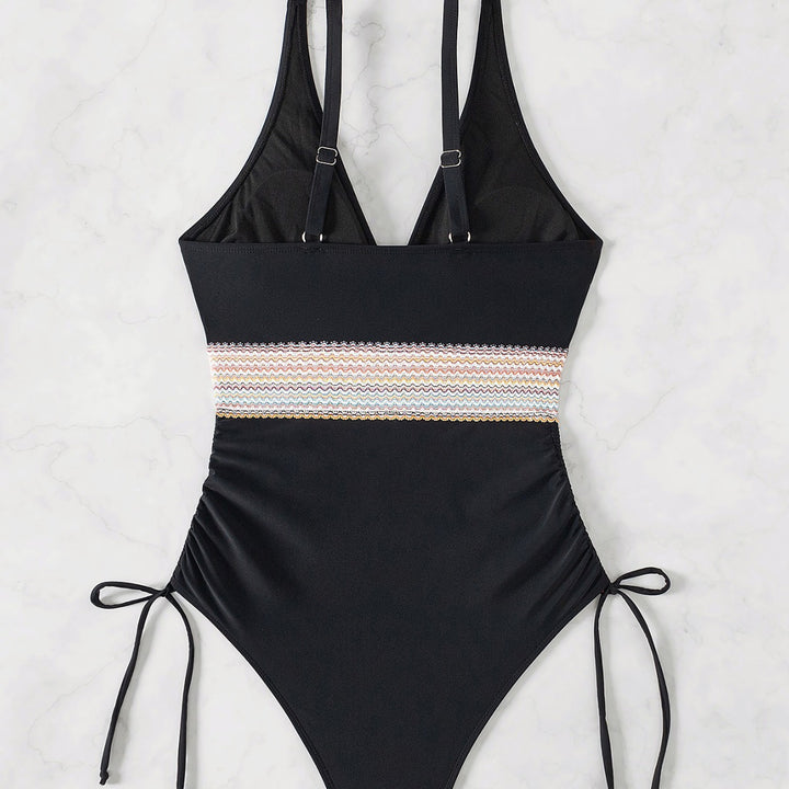 Damer Én-delt Badedragt med raffinerede ruching-elementer og trendy cut-out Stilla