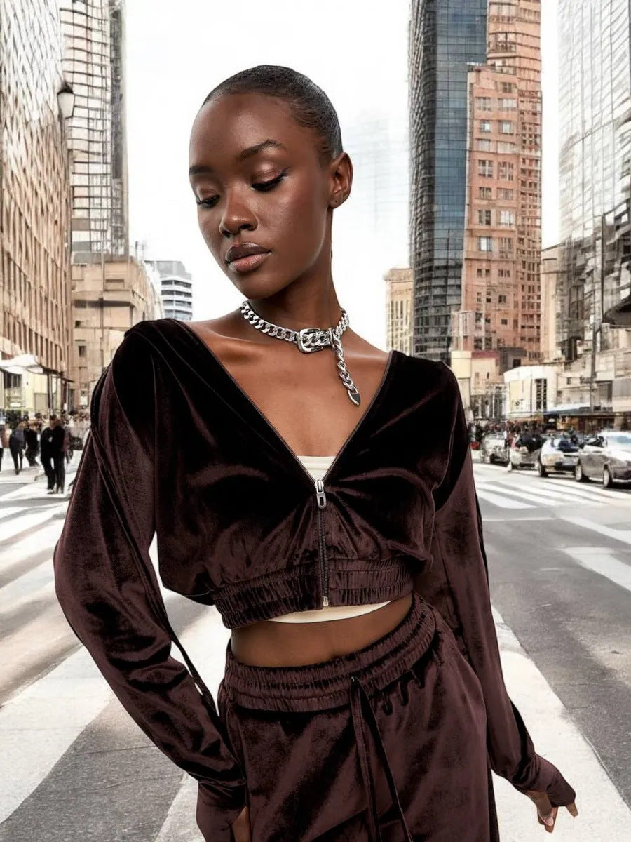 Dames fashionable fløjl loungewear sæt med cropped jakke og brede bukser Skovae