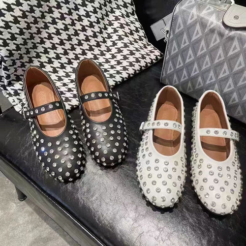 Dame Ballerinas med glitrende nitter Stilla