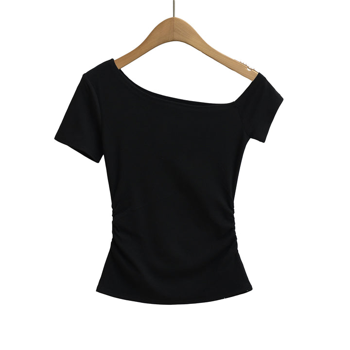Dame asymmetrisk T-shirt med raffinerede flæsedetaljer Stilla