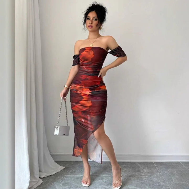 Dame Figurformet Midi-kjole med off-shoulder design og elegant split Skovae
