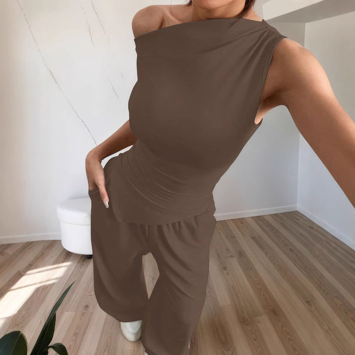 Stilig kvinders jumpsuit med asymmetrisk design og lommer Stilla