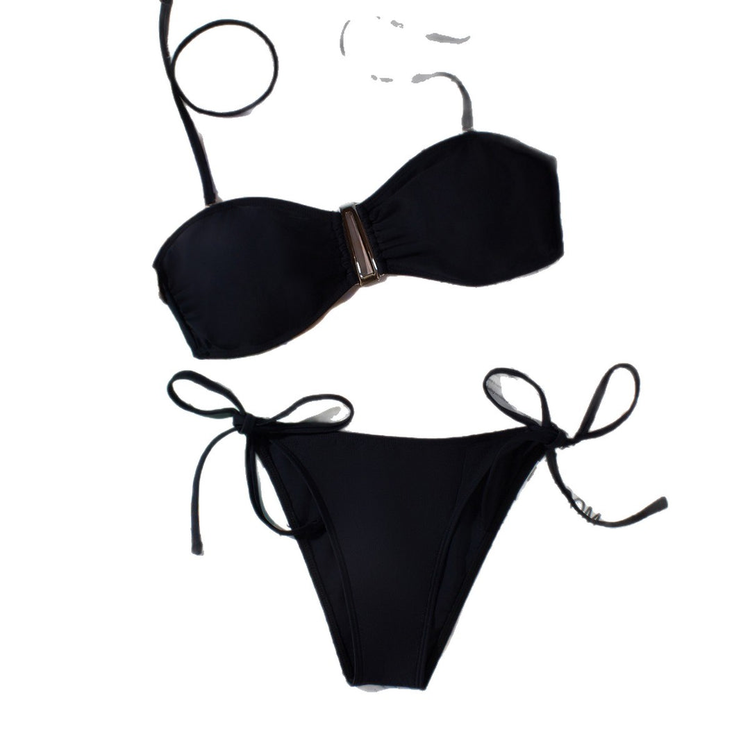Damer bandeau-bikini med justerbare stropper og elegante detaljer Skovae