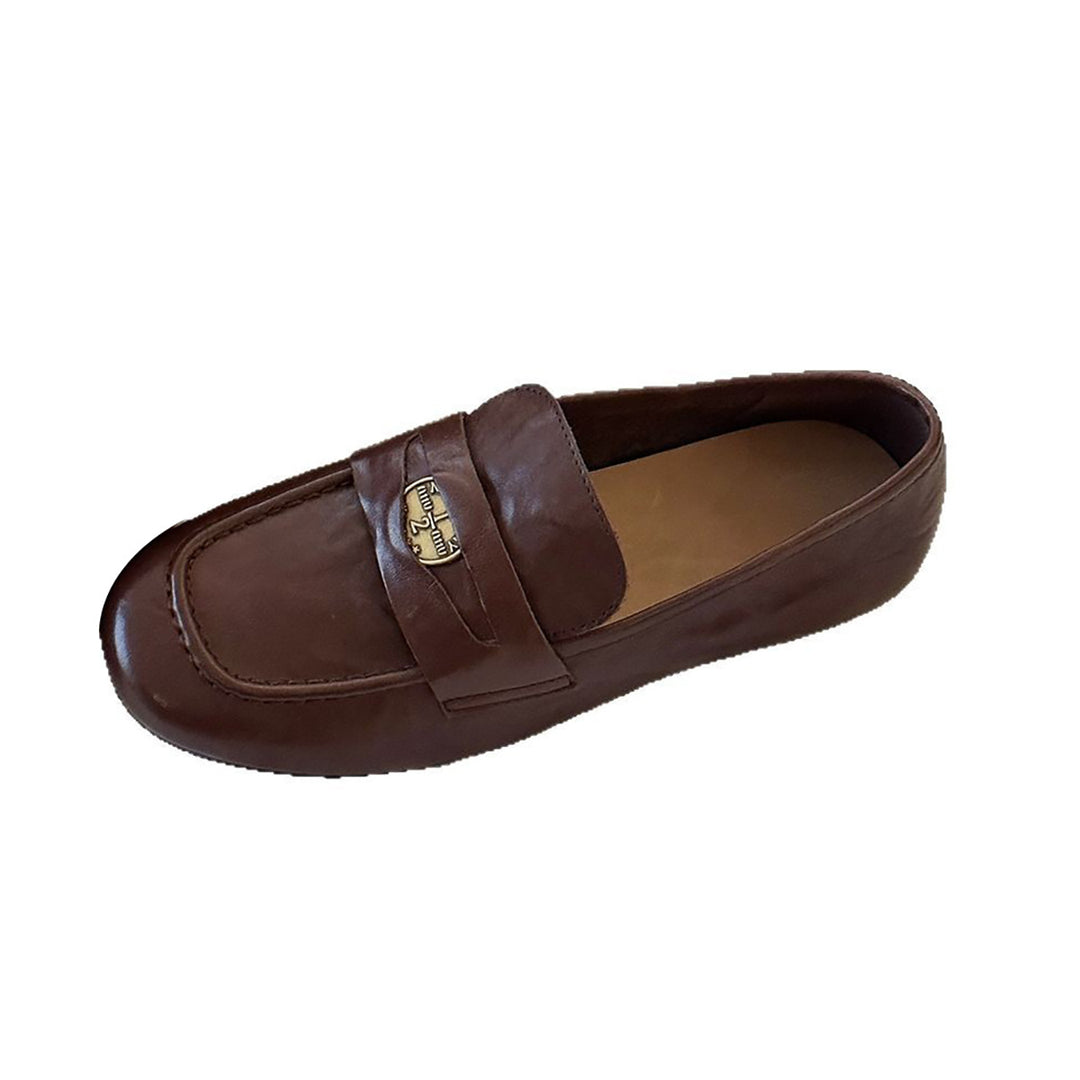 Herrer Sleek Læder Slipper med elegant Metalakcent Stilla
