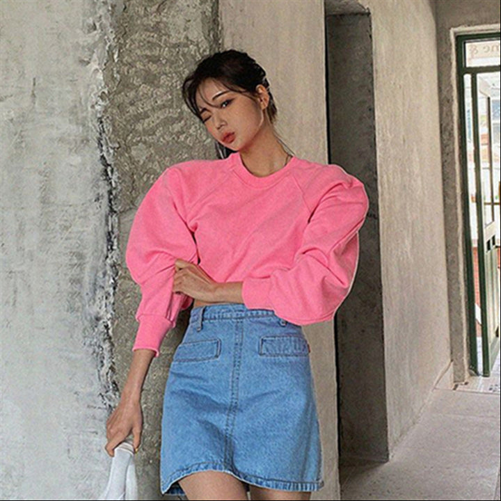 Kvindernes cropped sweatshirt med voluminøse ærmer Stilla 1772505824