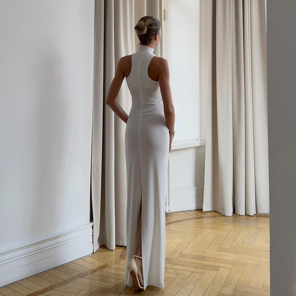 Dame Elegant maxikjole med smart halterneck og figurtilpasset snit Skovae