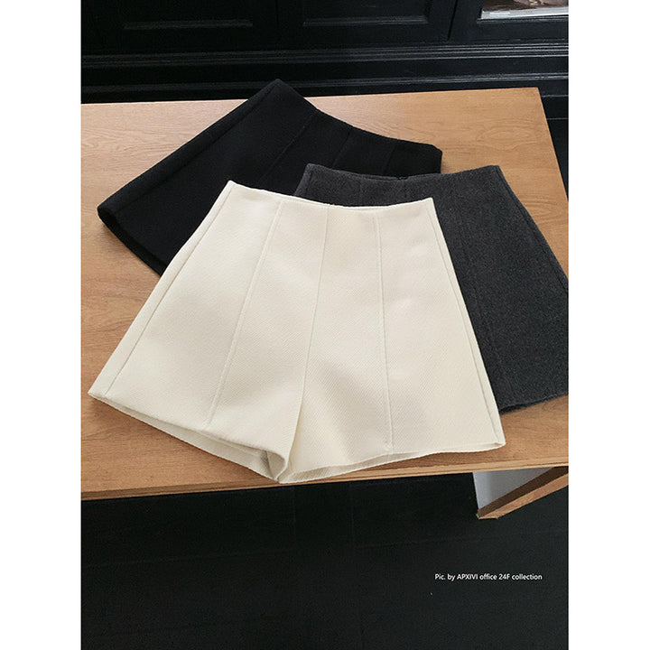 Dame shorts i det elegante houndstooth-mønster med høj talje og folder Stilla