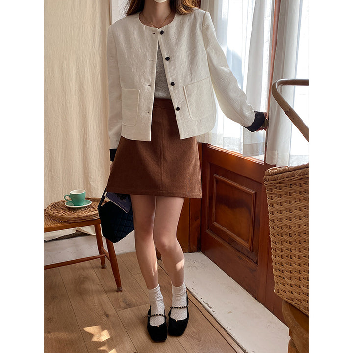 Damer elegant kort blazer med dekorative knapdetaljer Stilla