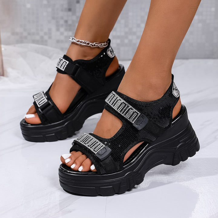 Dame Mode Sandaler med komfortabelt plateau og justerbare remme Stilla