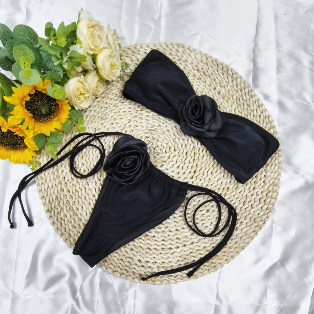 Dame bikini-sæt med blomsteraccent og legende detaljer Stilla