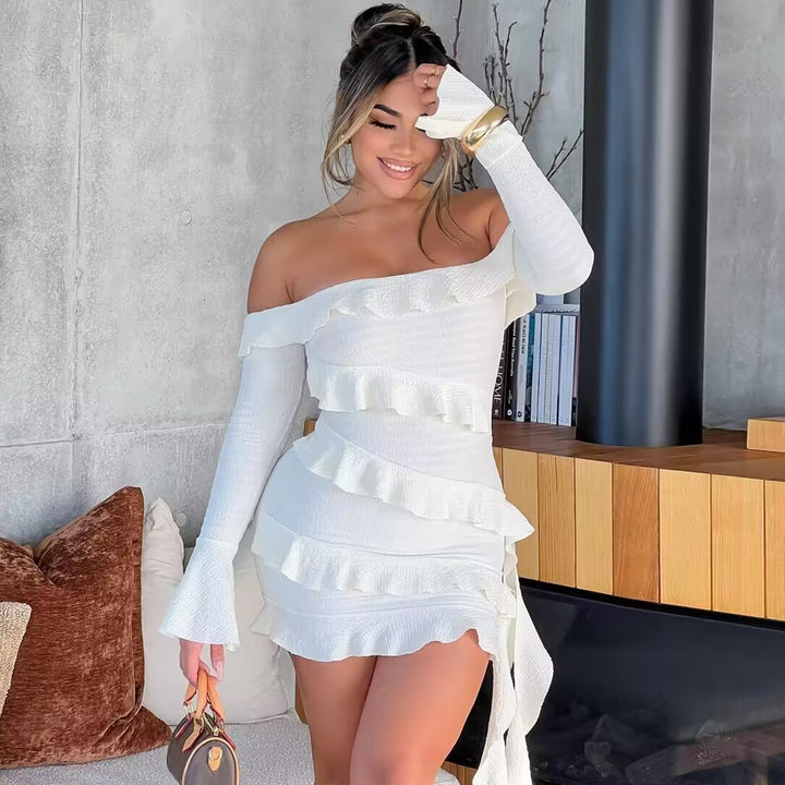 Dame Off-Shoulder Minikjole med rynkedetaljer og elegant snit Stilla