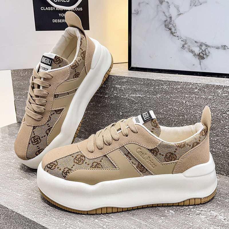 Dame Komfortable Sneakers med tyk plateau og åndbart overmateriale Stilla