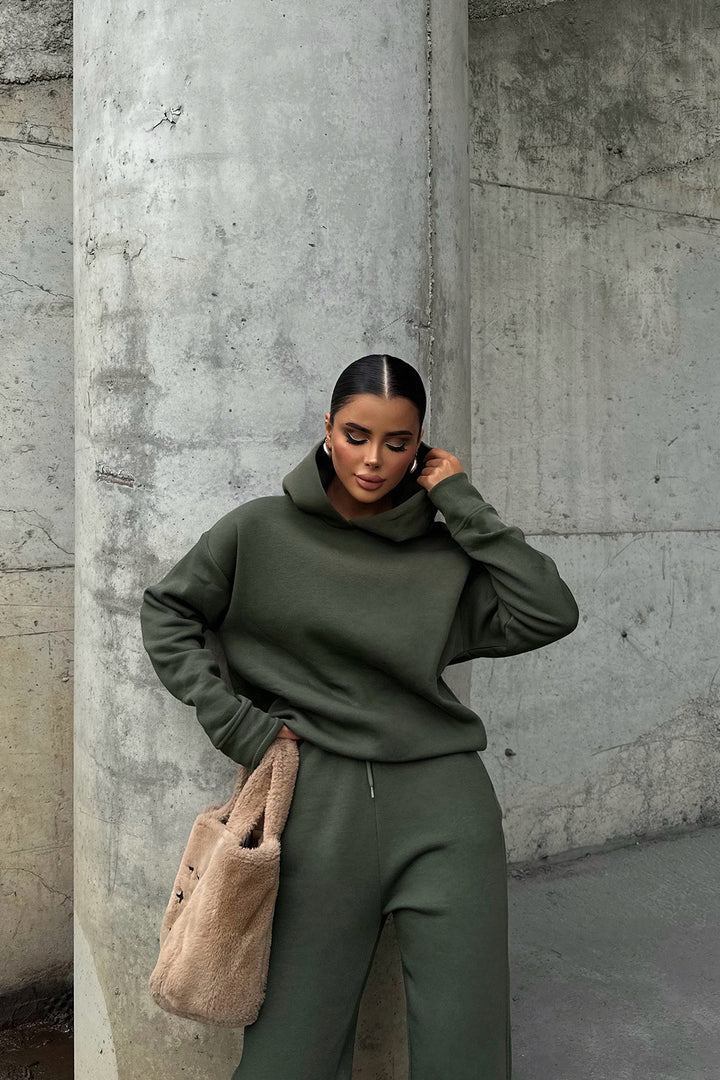Kvinders sporty hoodie med elegant snit Skovae