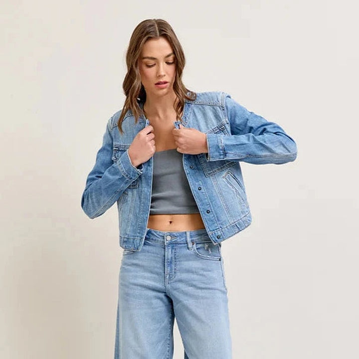 Kvinders denimjakke med cropped snit og praktiske lommer Stilla
