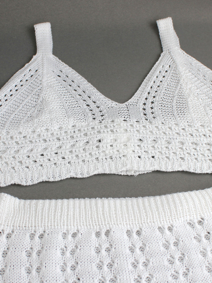 Dame Hækle-Crop-Top med V-udskæring og fine detaljer Stilla