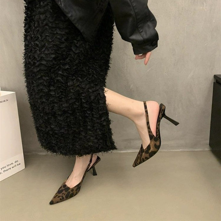 Dame elegante Slingback-hæle med feminin spids tåform Stilla